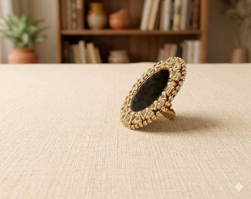 Oval Stone mirror Ring