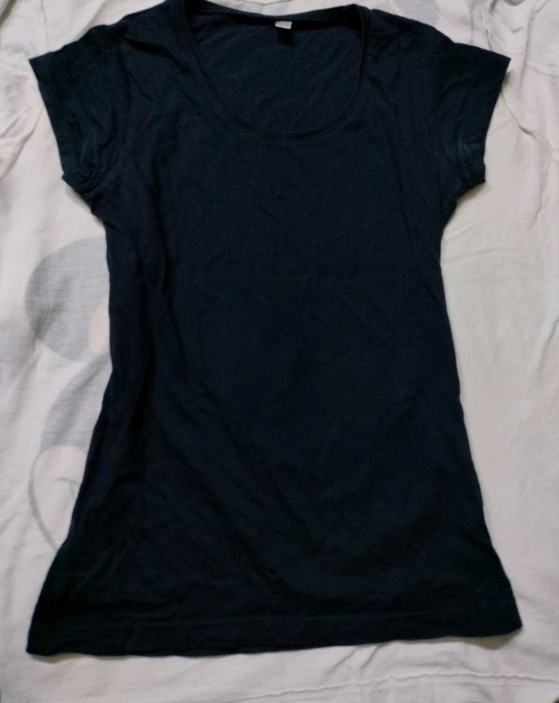 Navy blue body fitted top