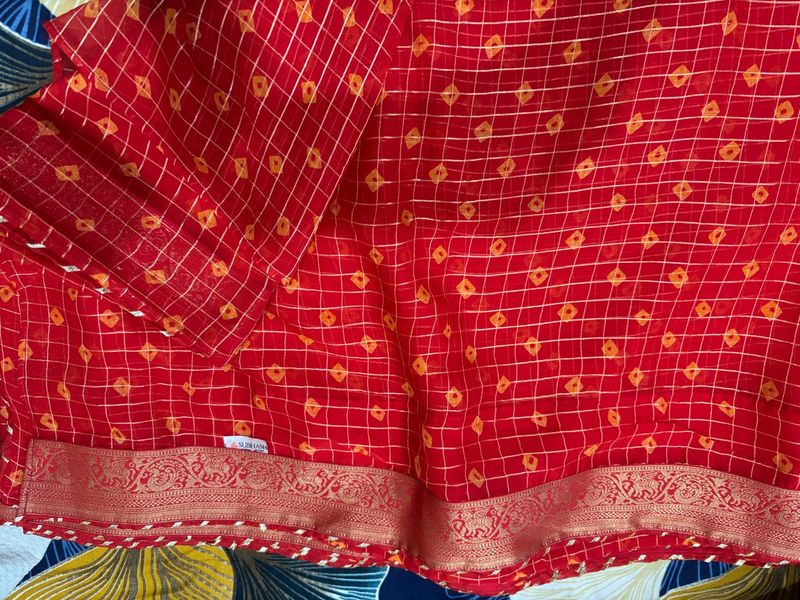 Red Bandhani Print Saree