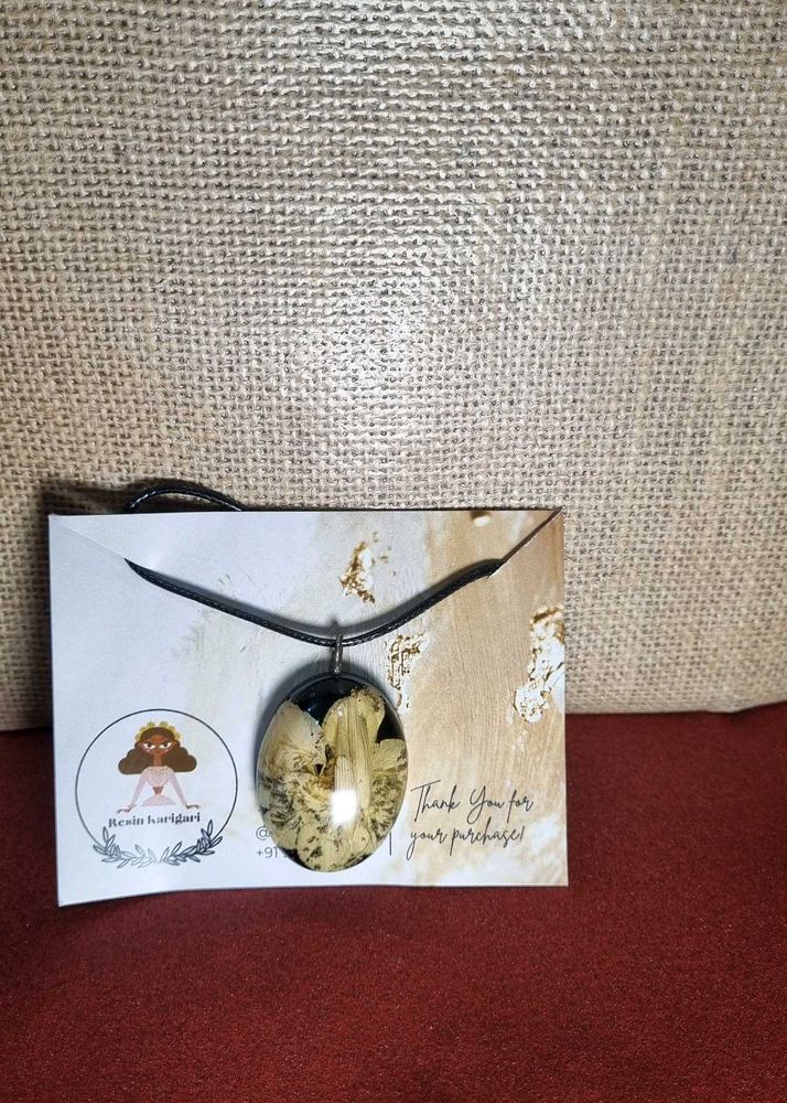 Unique Resin Pendant Necklace with flowers