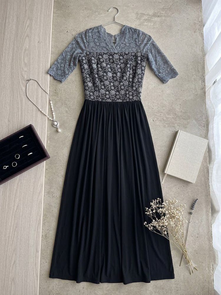 Elegant Floral Lace Black Dress