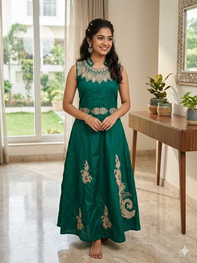 Stunning Emerald Green Ethnic Gown