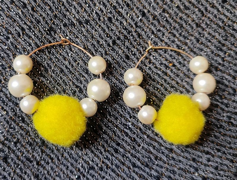 Pom Pom Earrings