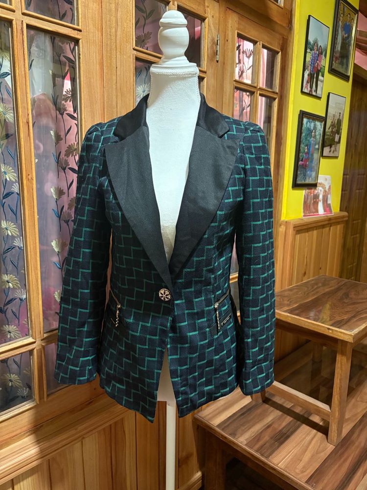 Stylish Women's Blazer