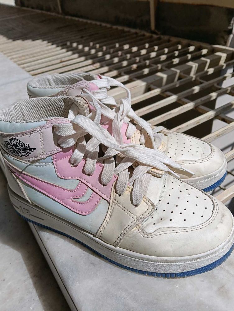 Stylish Mid-Top Sneakers