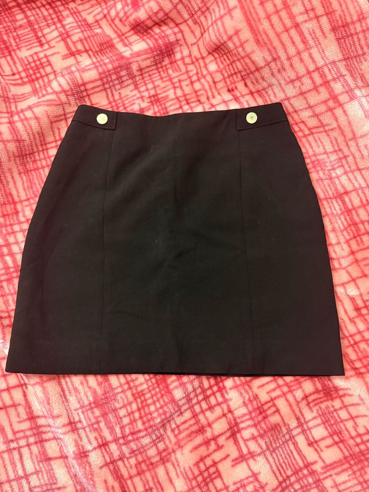 Black Mini H&amp;M Skirt with Gold Buttons