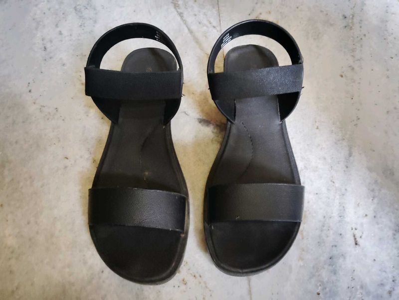 Stylish Black Flat Sandals