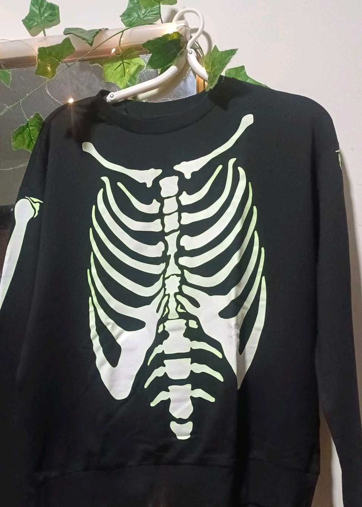 H&amp;m Skeleton Rib Cage Graphic Sweatshirt