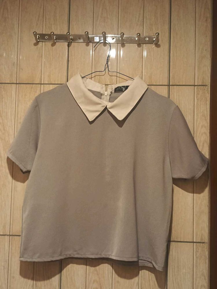 Chic Peter Pan Collar Top