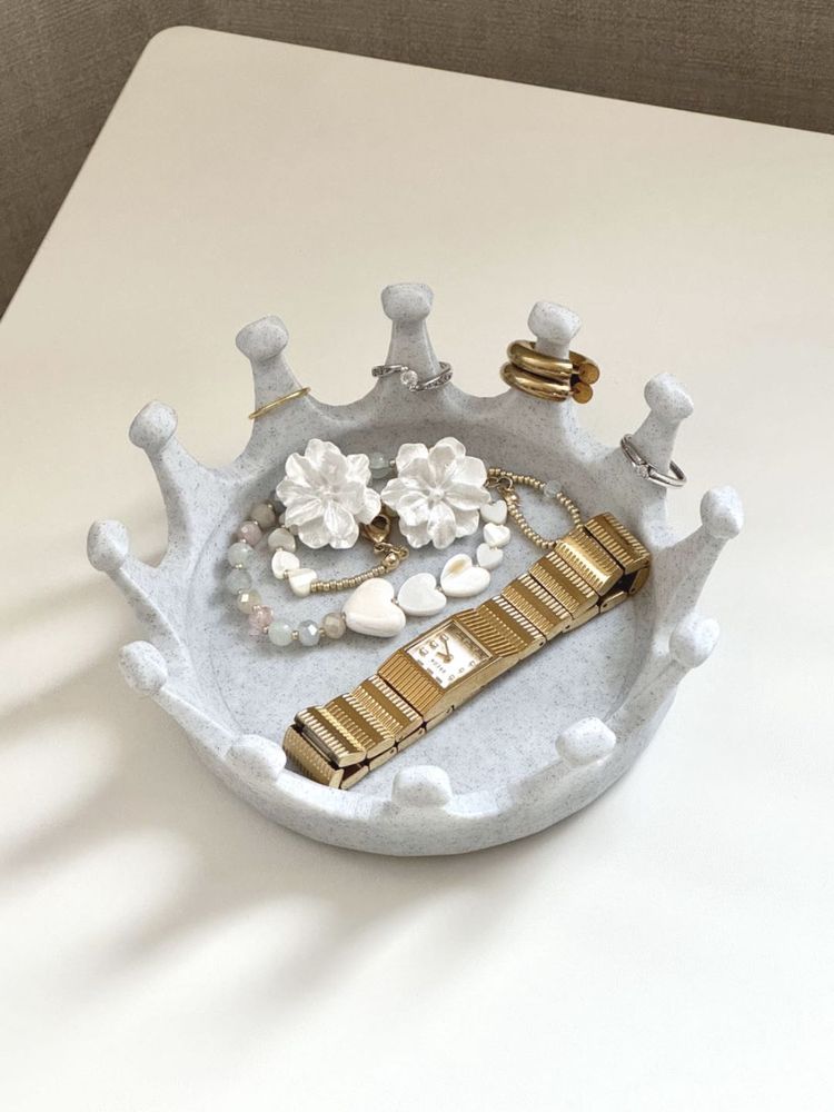 Crown Jewelry  Organizer