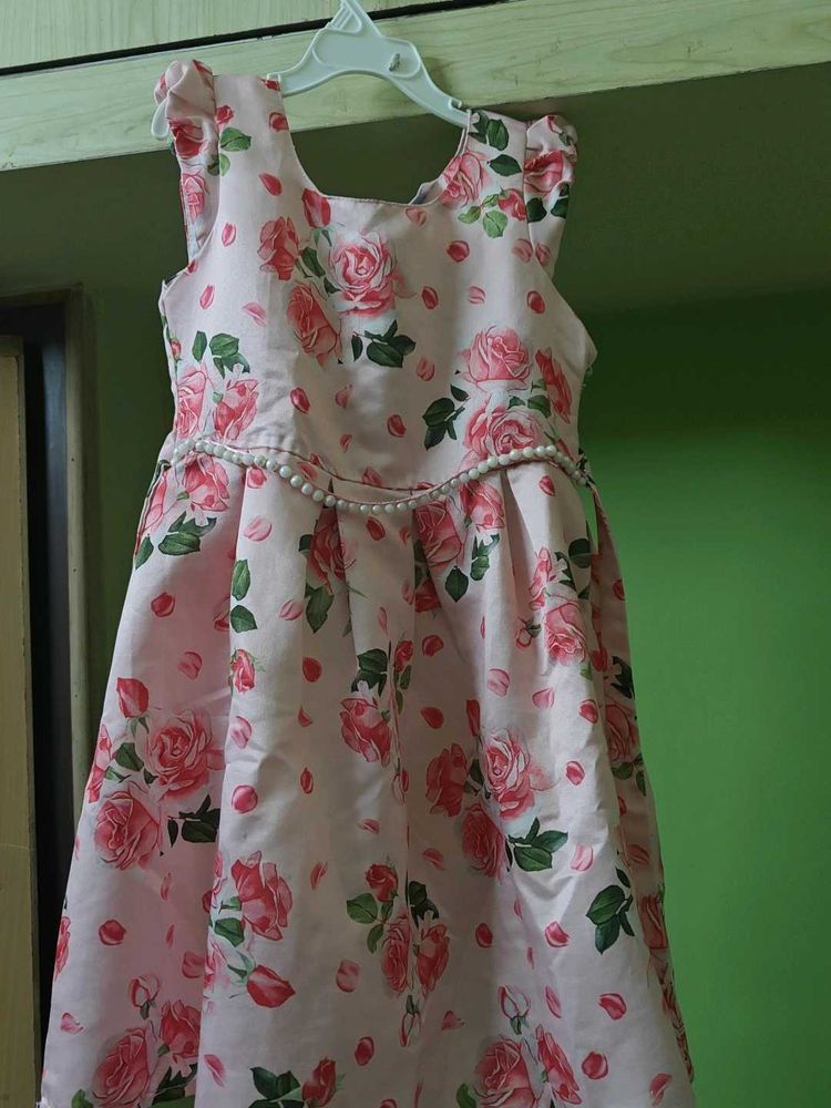 Beautiful Floral Print Dress.. Clearance sale