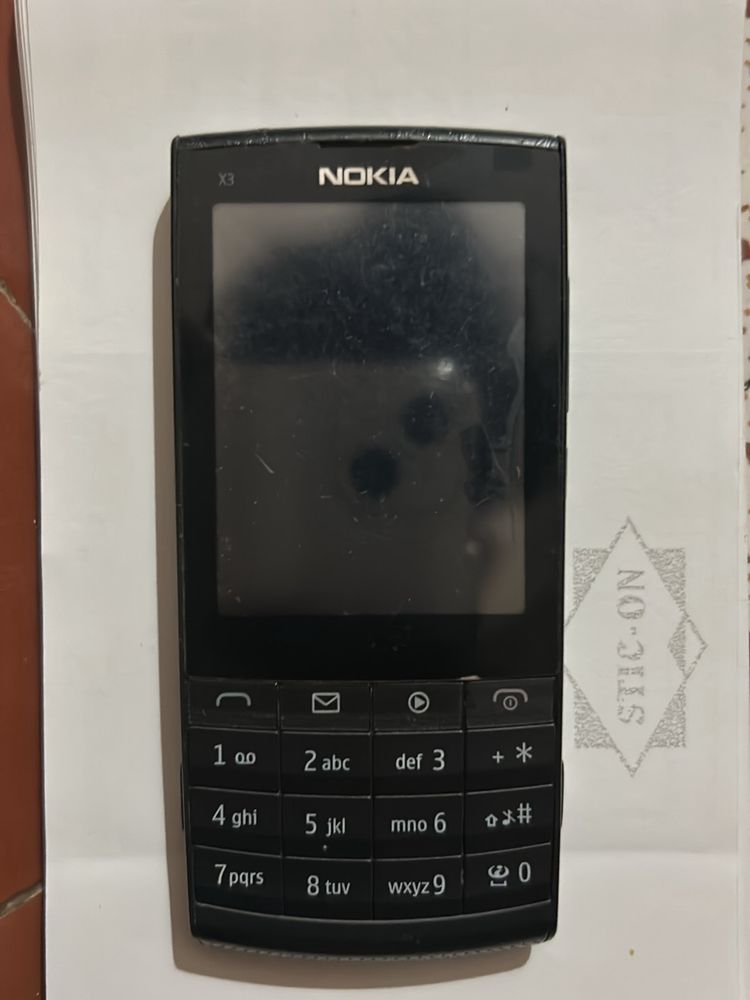 Nokia X3 02
