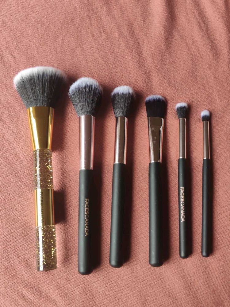 Brand New Faces Canada Makeup Brush Set
