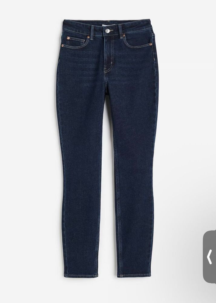 H&amp;M Classic Dark Wash Skinny Jeans