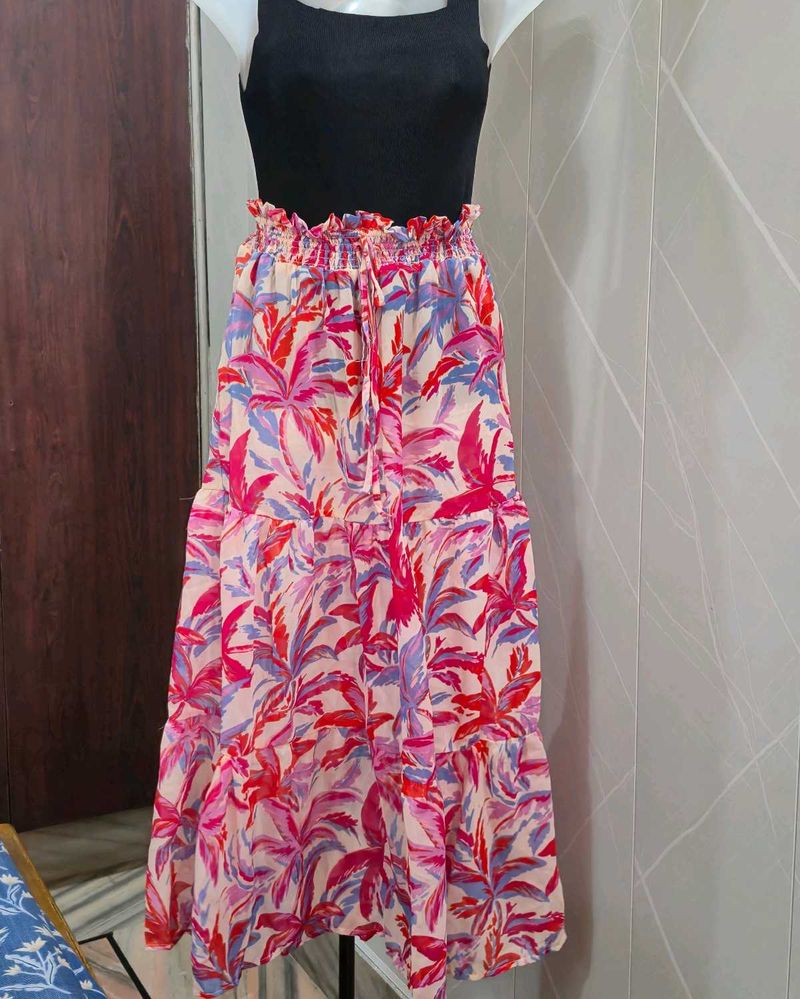 Chic Tropical Print Tiered Skirt