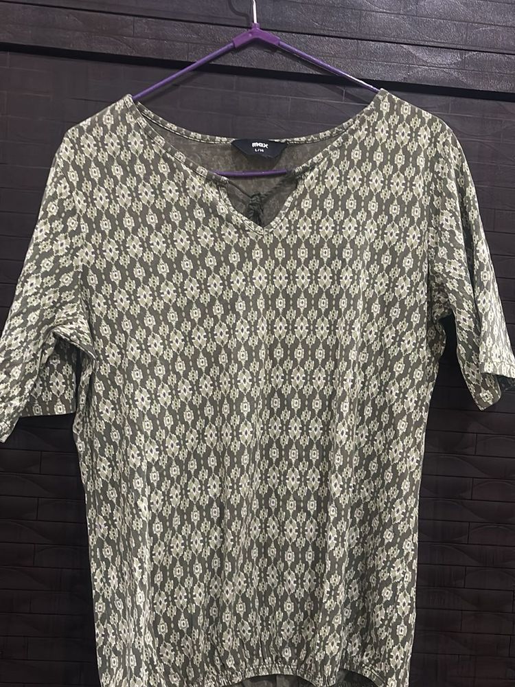 Stylish Printed V-Neck Top