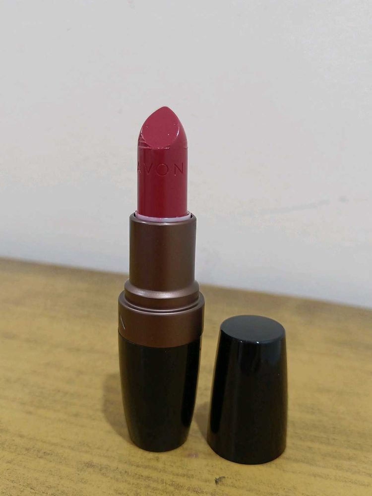 Avon Ultra color Lipstick - Cranberry