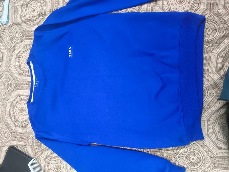 Zara Blue Crew Neck Sweatshirt in xl size