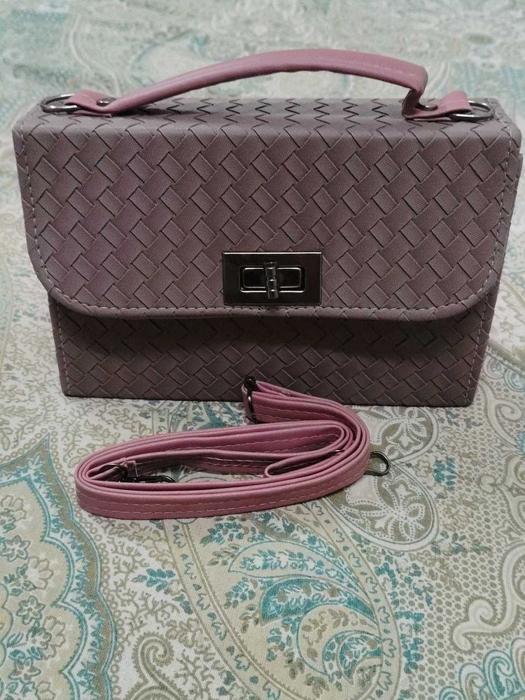 Stylish Woman Crossbody Bag