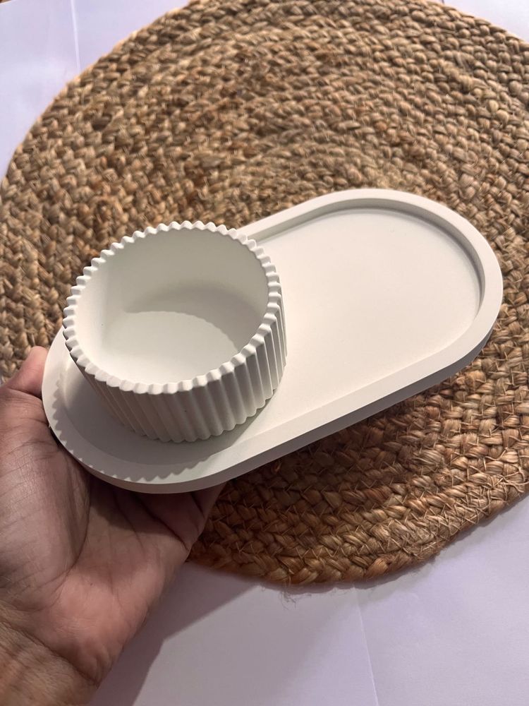 trinket Tray &amp; ribbed jar