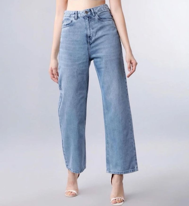 Light Wash Wide Leg Jeans with Tag