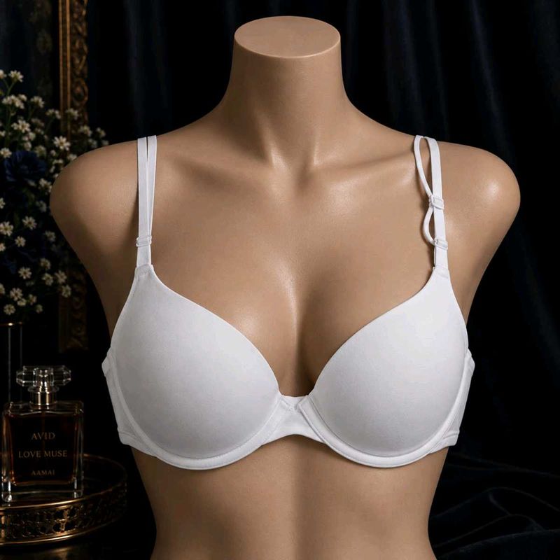 🇳🇿💫🎀Classic White Push-Up Bra