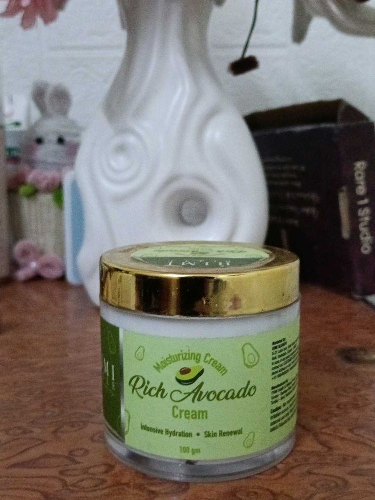 Rich Avocado Moisturizing Cream