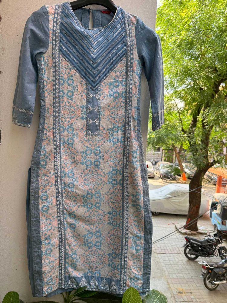 Blue &amp; White Printed Kurti