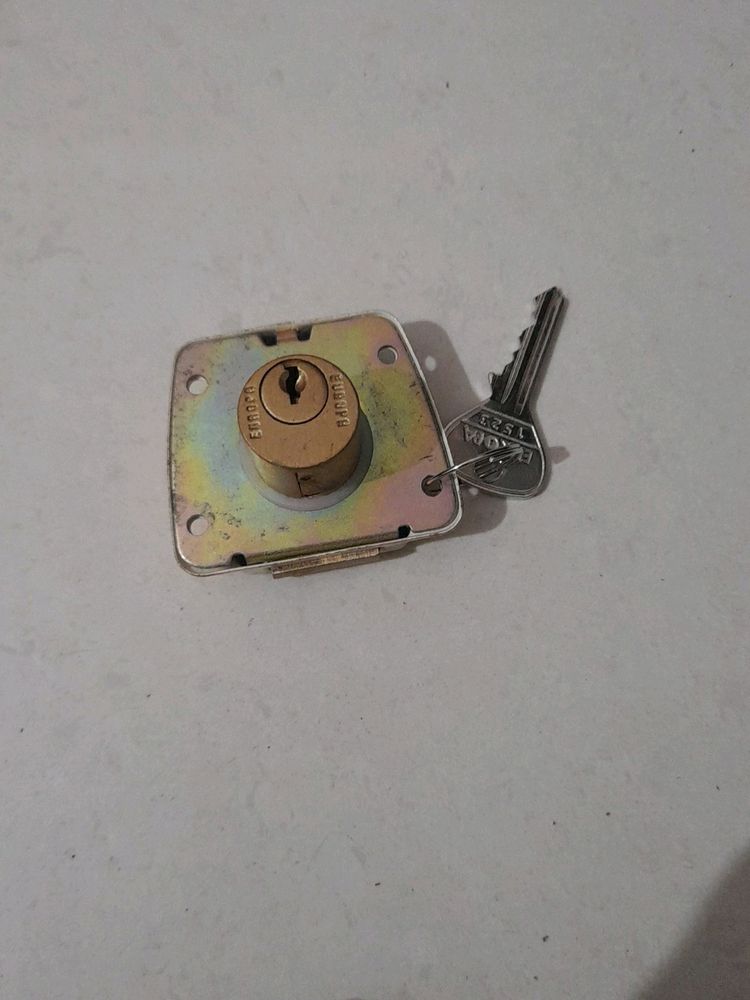 Like   New Lock Not Use Offer