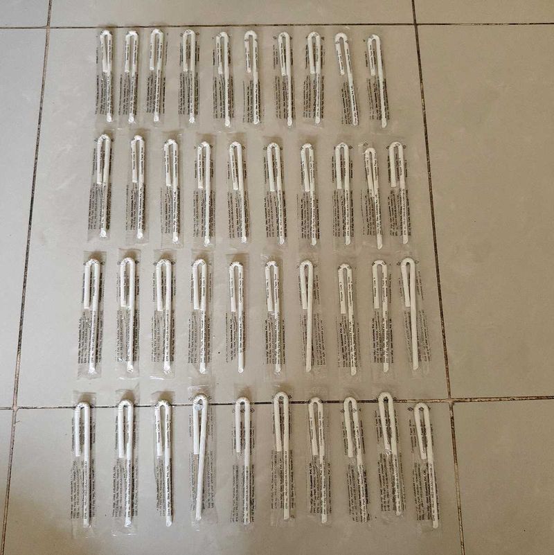 New Unused Pack Of 40 Paper Straws