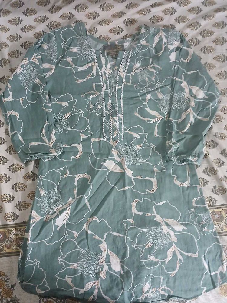 Floral Print Short Kurta