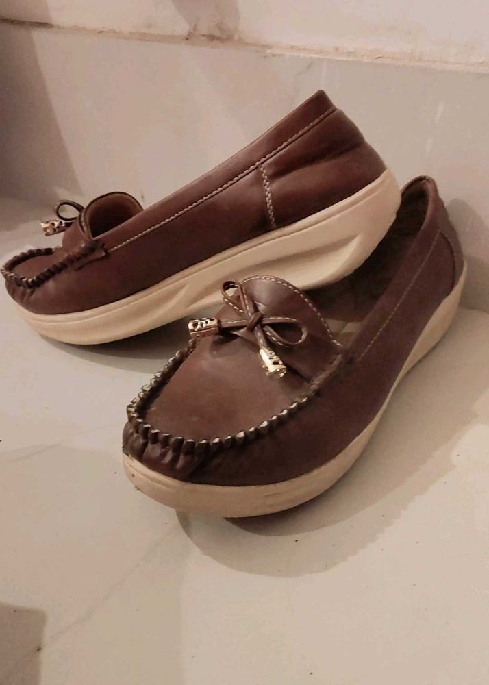 Brown Loafer Shoes with Bow Detail