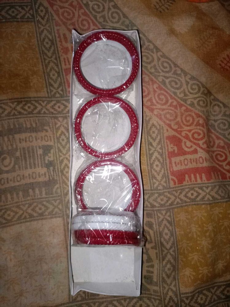 Set of Red and white colour Bangles
