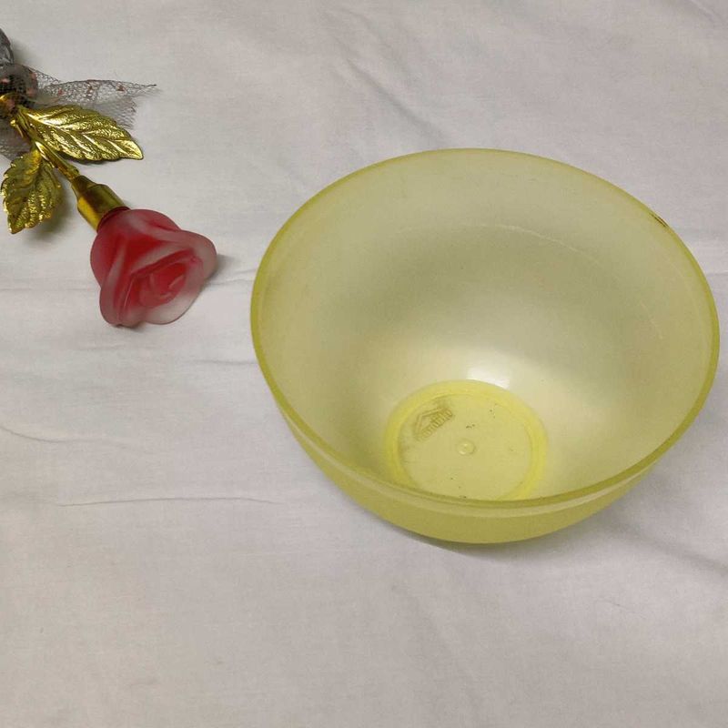 Light Yellow Mixing Bowl