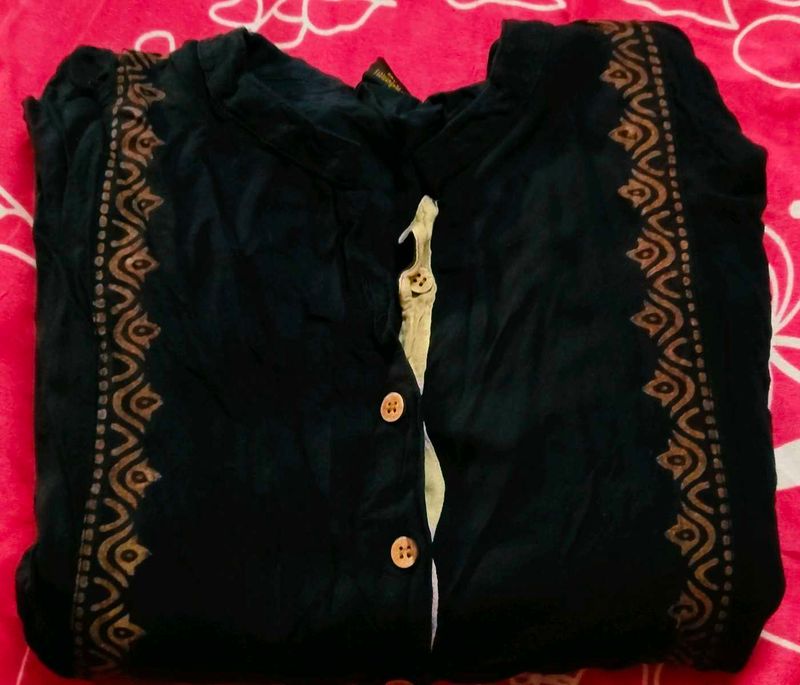Elegant Black Kurta with Printed Border