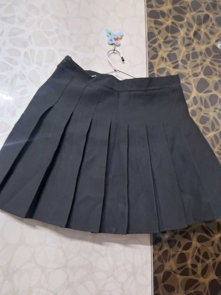 Skater Mini Skirt or Tennis skir