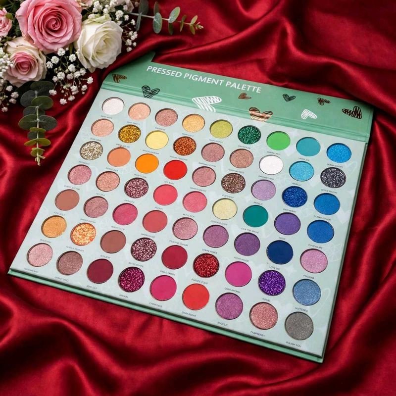 Large Pressed Pigment Eyeshadow Palette