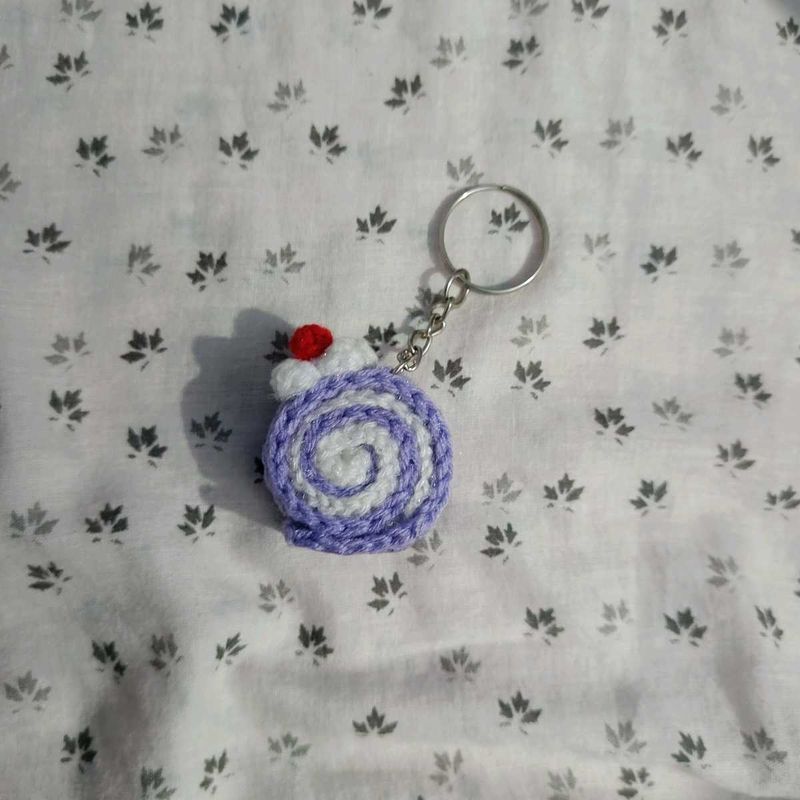 Cute Crocheted Swiss Roll Keychain