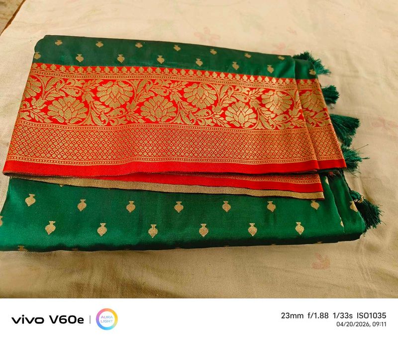 Elegant Green Saree with Red &amp; Gold Border