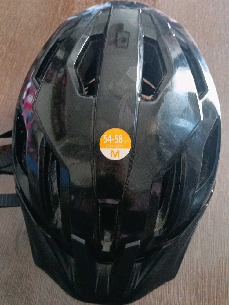 Black Cycling Helmet