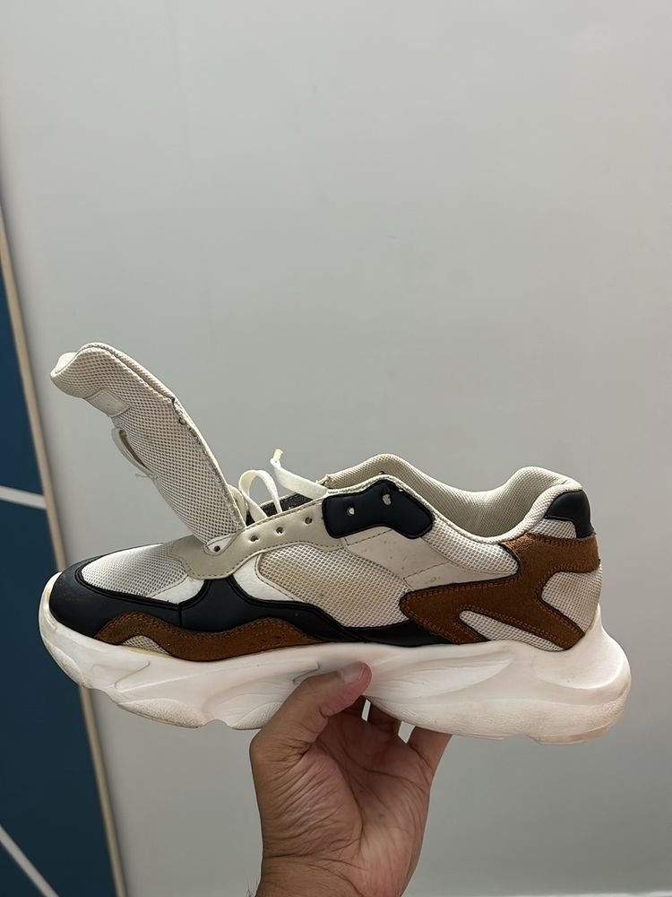 Zudio - Off White &amp; Brown Sneakers - UK6