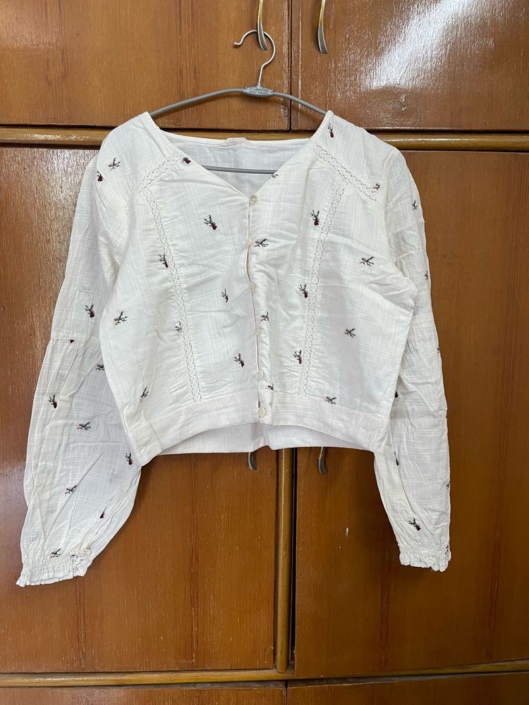 white cotton top