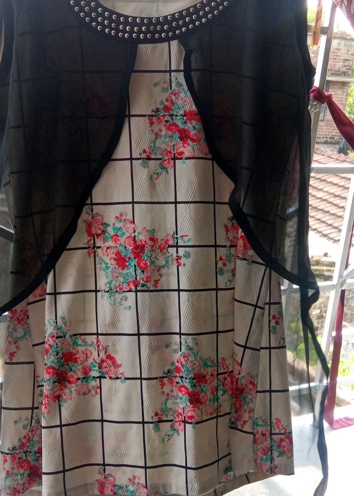 Shurug Top