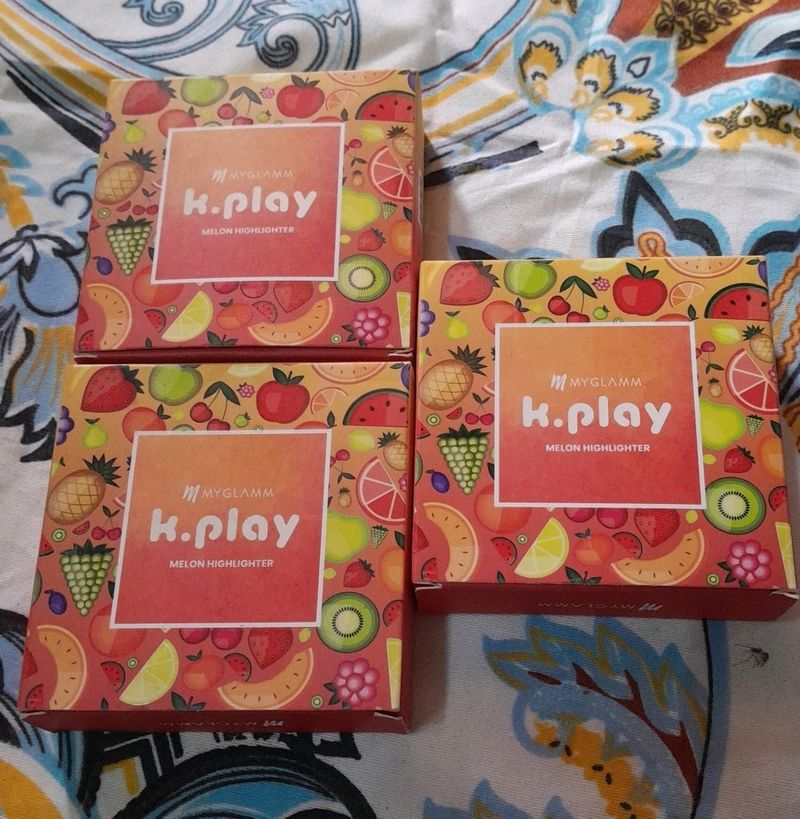 Myglamm Kplay Highliter Combo Pack Of 3.