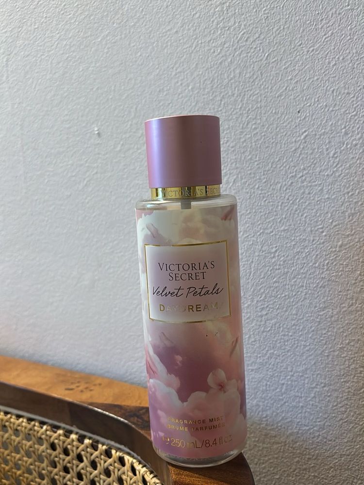 Victoria's Secret Velvet Petals Body Mist