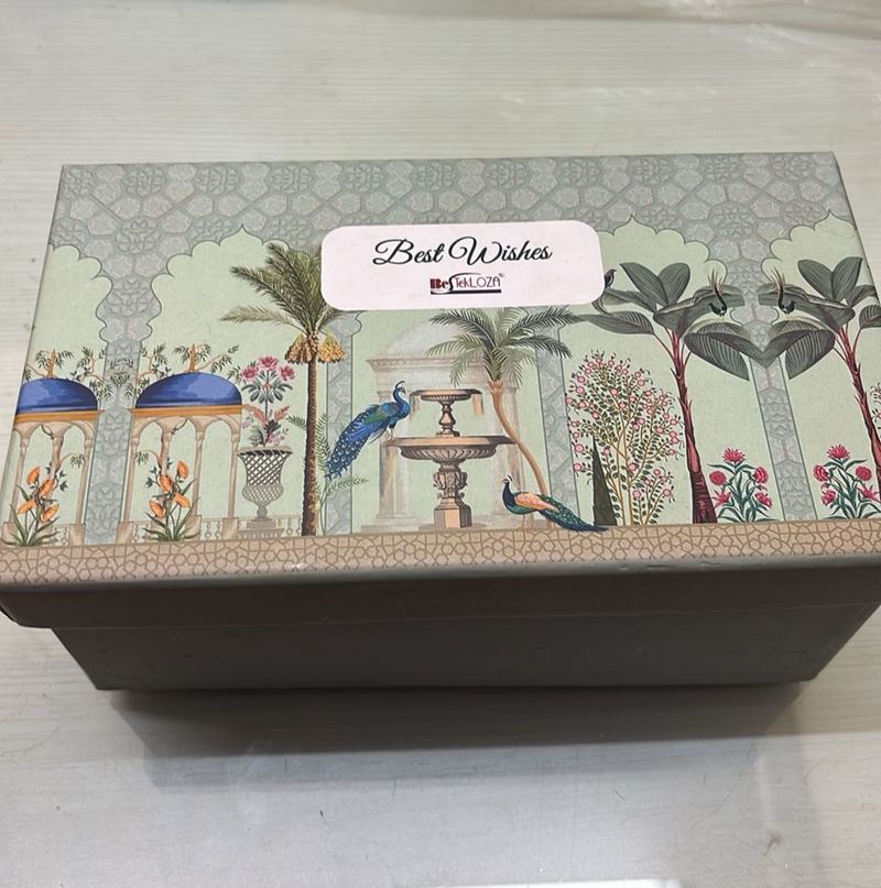 Elegant candle box, strong scented