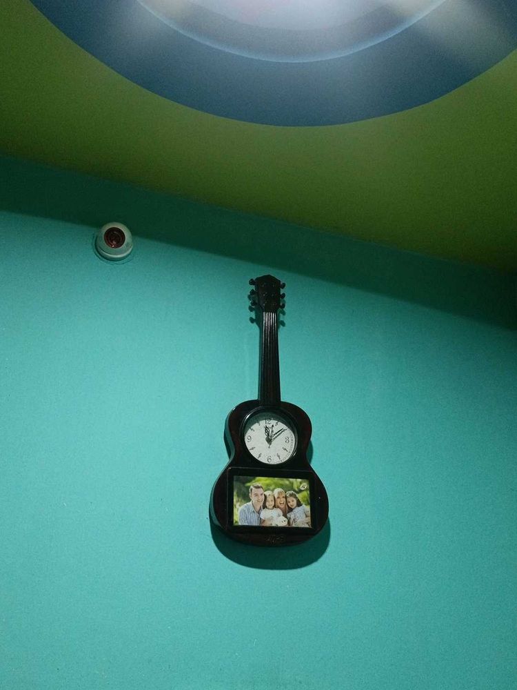 Unique Guitar Clock with Photo Frame