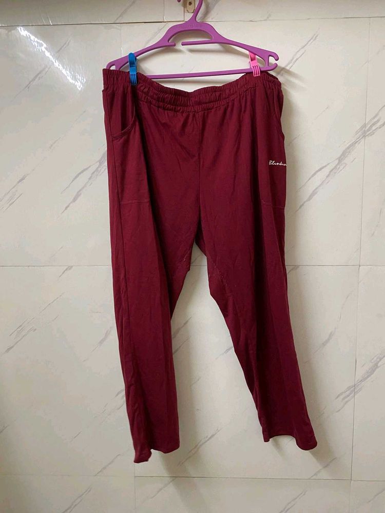BlinkIn Women Maroon Solid 7XL Fit Track Pants
