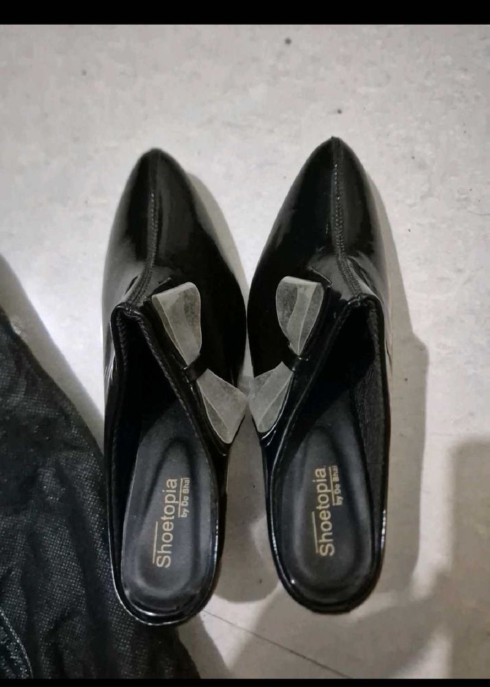 Shoetopia Black Heels