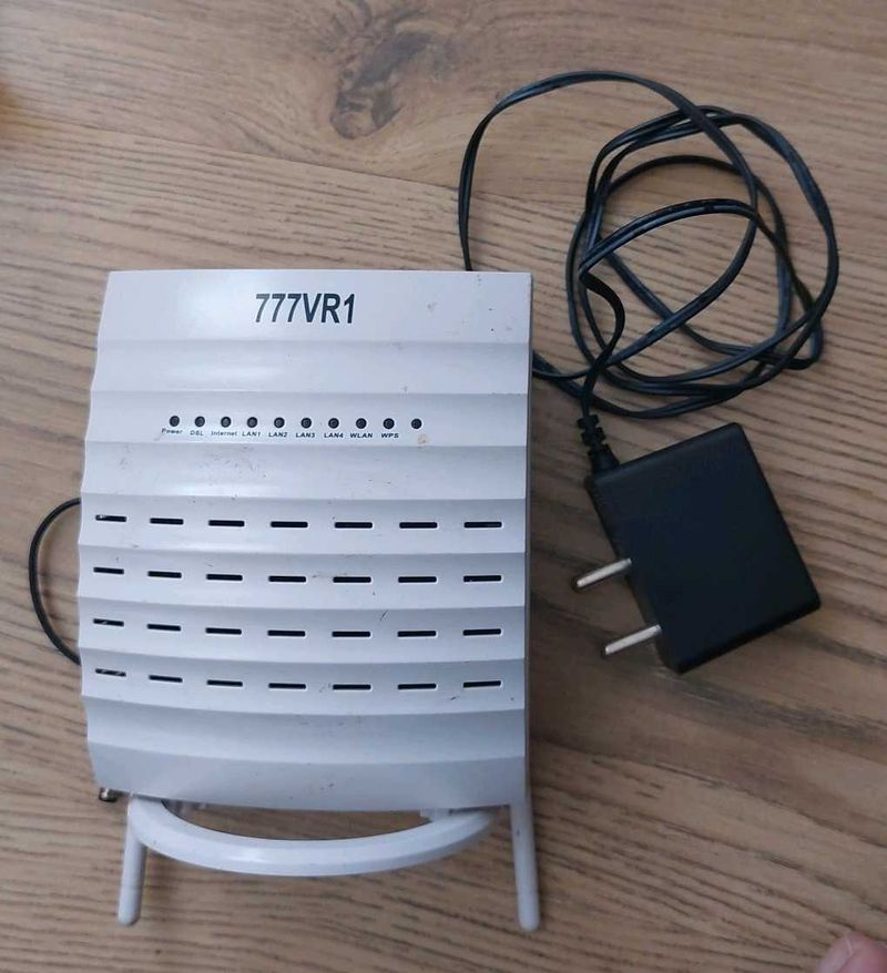 777VR1 Router